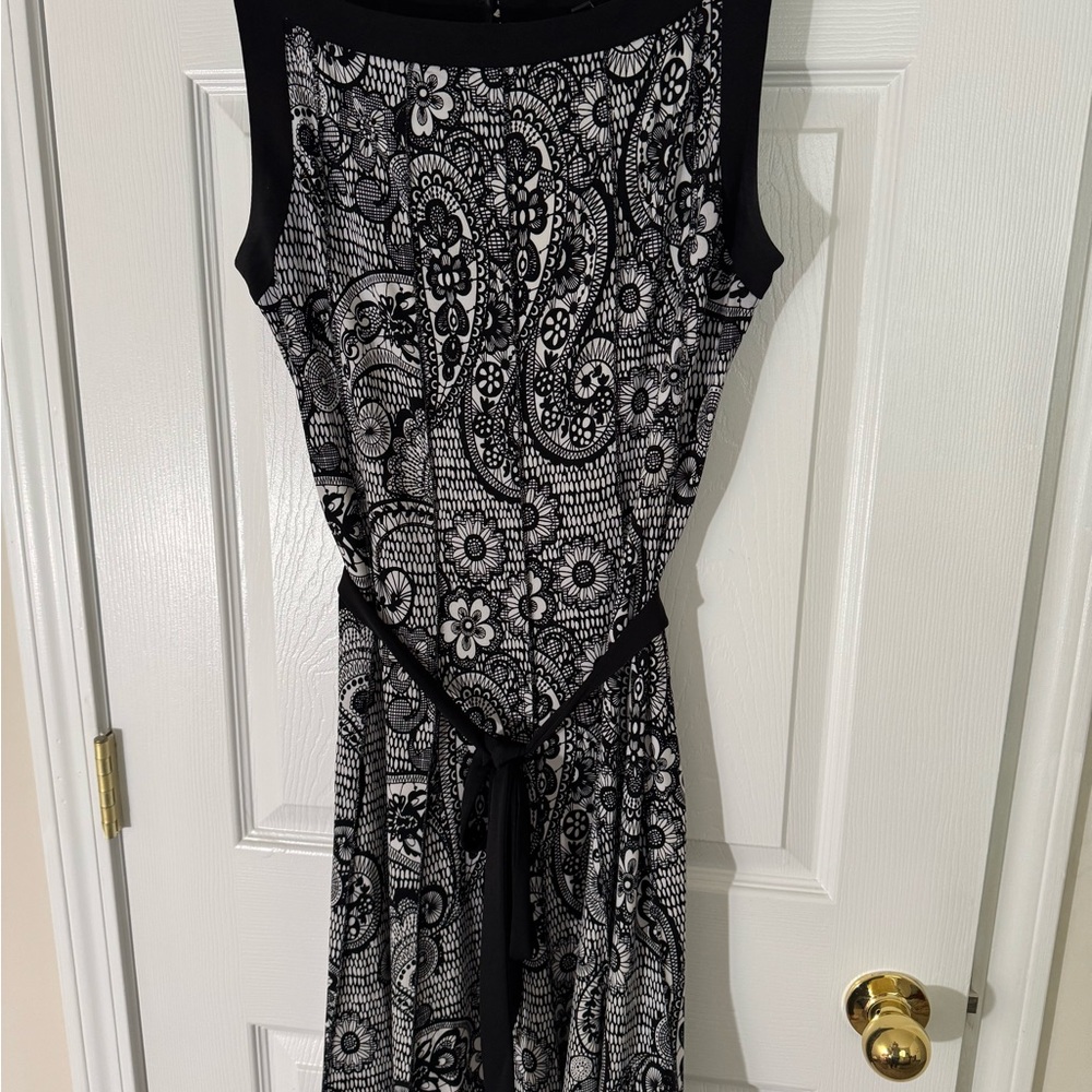 Glamour Black and White Floral Dress